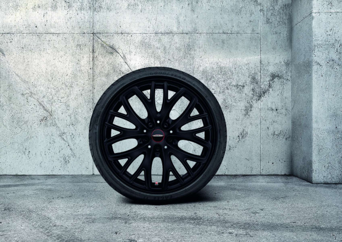 36115A8D979 - Set roți complete de vară - JCW Cross Spoke 506 (forged) cu anvelopa Pirelli P-Zero r-f - 205/40R18 86W XL - Mini F56/F57 - Jante forjate