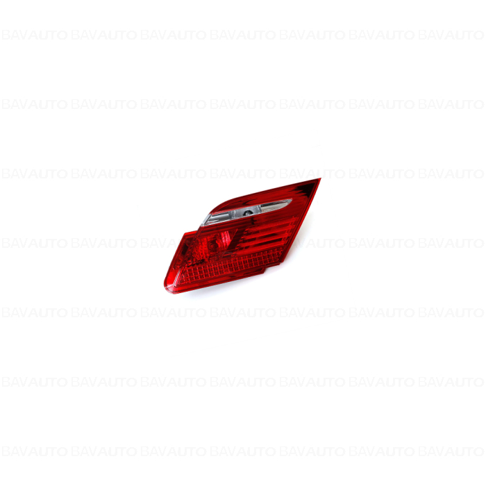 Lampa stop dreapta, semnal lumina alba, pe capota portbagaj - BMW Seria 7 E65 E66
