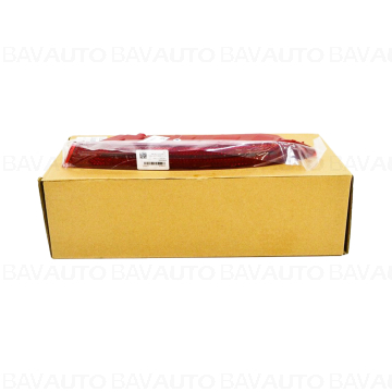 63147442284 -  Catadioptru/Ornament reflectorizant, bara protectie spate, dreapta - BMW X4 G02, X6 G06	 - Original BMW