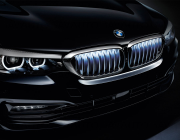 Grila fata Iconic Glow Luxury - BMW Seria 5 G30, G31