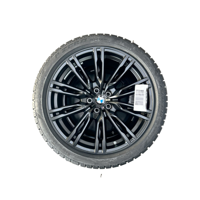Roată completă de iarnă - M Double Spoke 829M cu anvelopa Pirelli P-Zero Winter - 275/35R19 100V XL - BMW M3/M4/M2 G80/G81/G82/G83/G87 - punte față