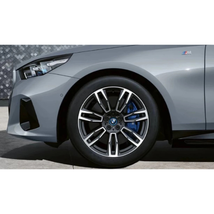 Roată completă de iarnă - M Double Spoke 935M (bright turned) cu anvelopa Michelin X-ICE NORTH 4 - 275/40R19 105H XL - BMW Seria 5 G60/G61 - punte spate