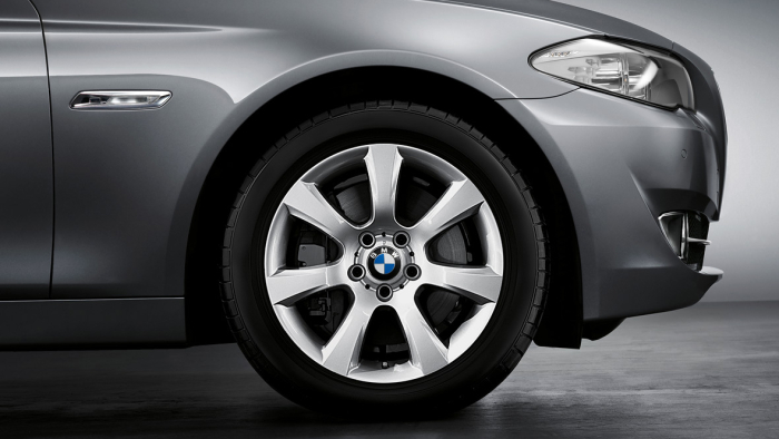 Janta aliaj usor - Star Spoke 330 - Argintiu (Silver) - 8Jx18 ET:30 - BMW Seria 5 F10 F11 F18, Seria 6 F06 F12 F13
