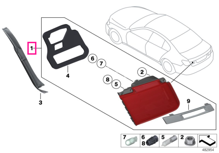 Lampa stop stanga, pe capota portbagaj - BMW Seria 7 F01 F02 F04